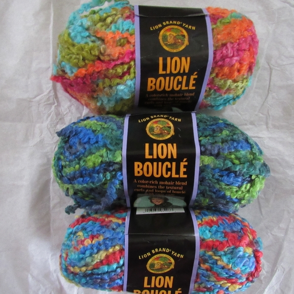 Lion BOUCLE Yarn Set of (3) New - Picture 1 of 9